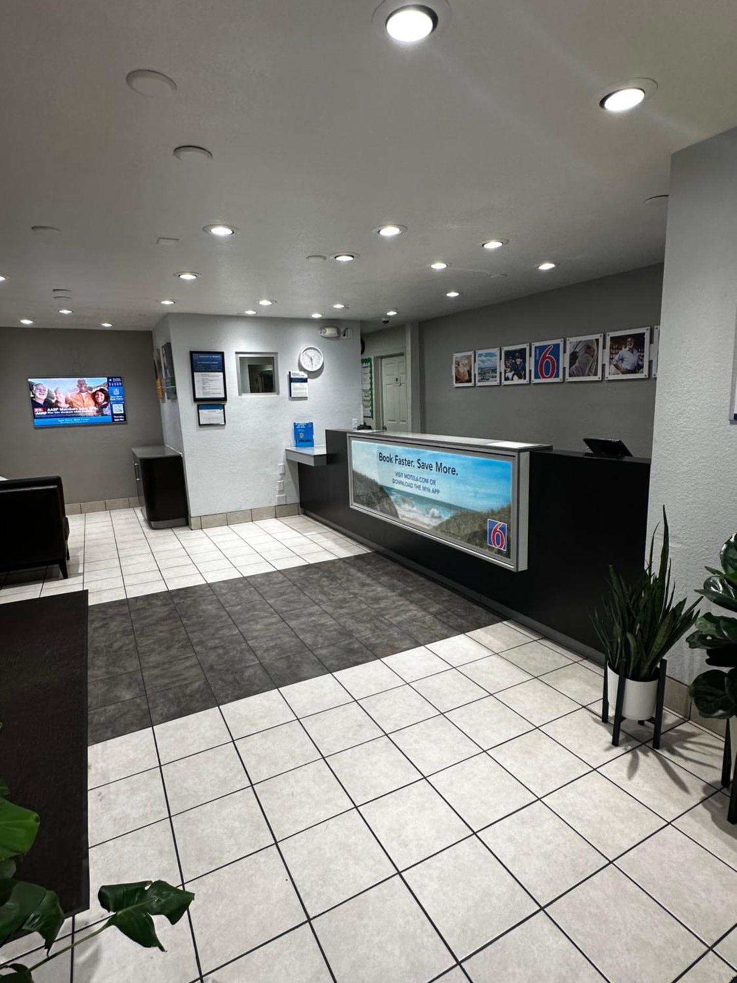 Hotel 6-san Diego, Ca - Circle - Mission Valley